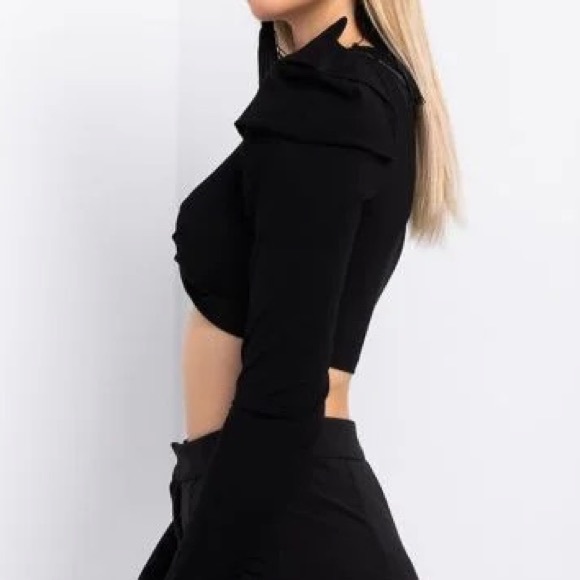 Cutest crop top ever - Picture 3 of 4